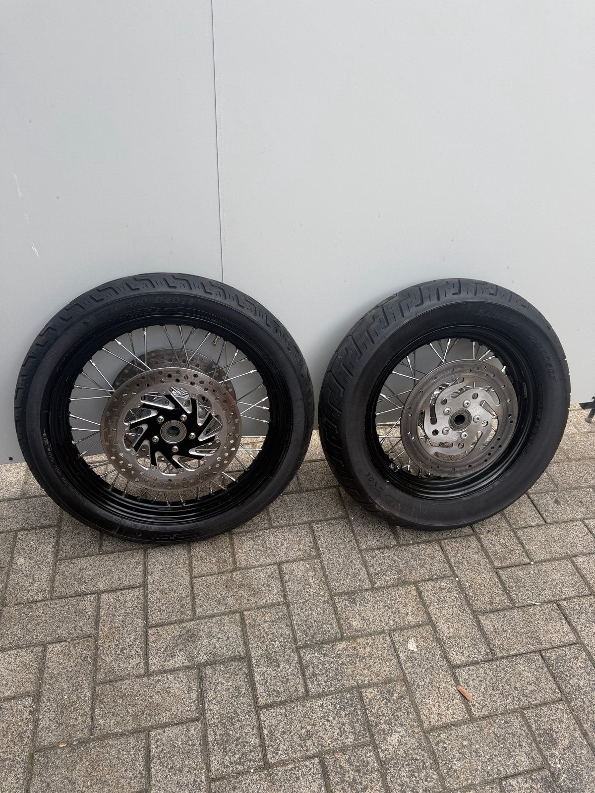 Harley Davidson velgen met z.g.a.n. originele HD banden, Motoren, Onderdelen | Harley-Davidson, Ophalen, Gebruikt