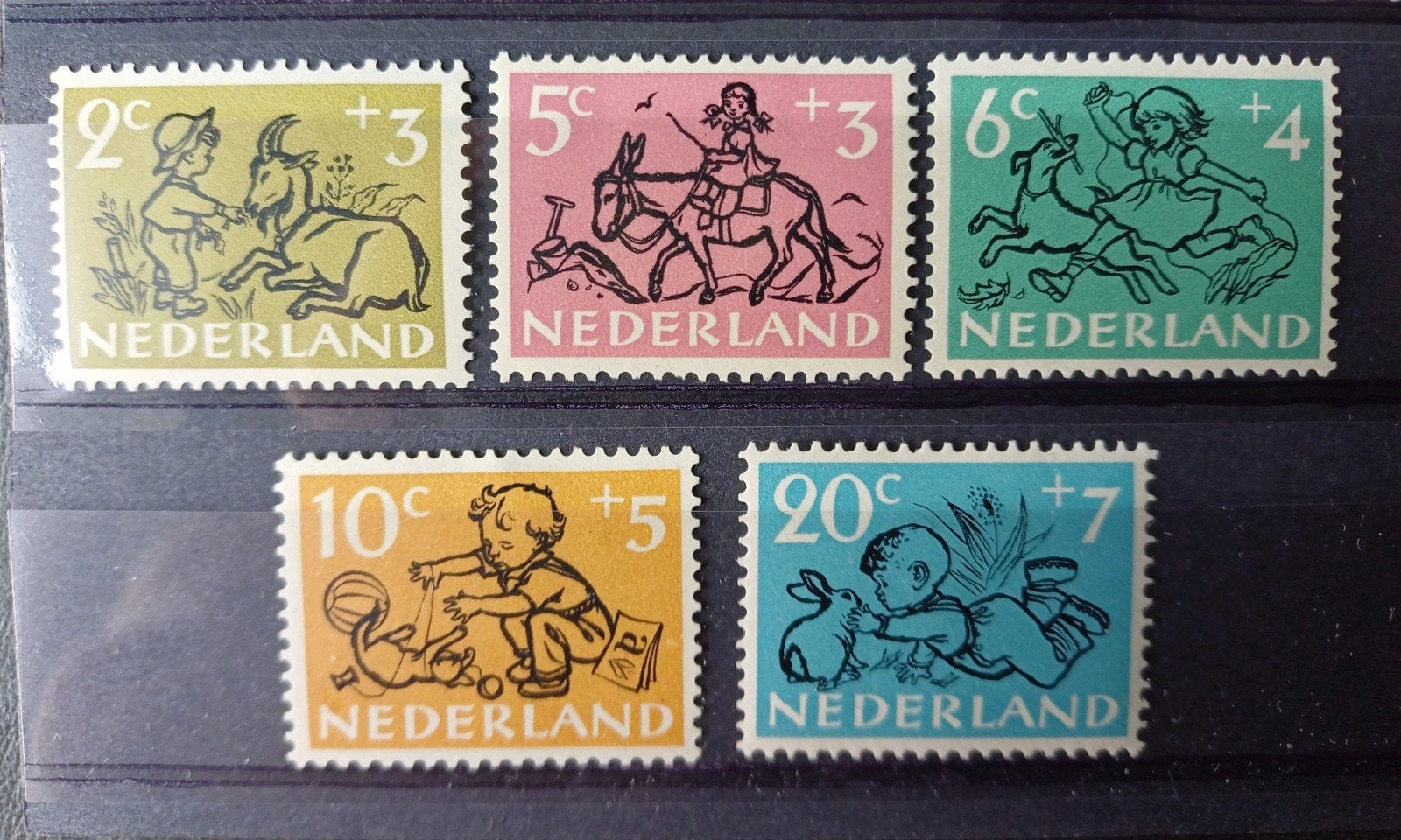 Nederland NVPH 596-600 ongestempeld, Ophalen of Verzenden, Na 1940