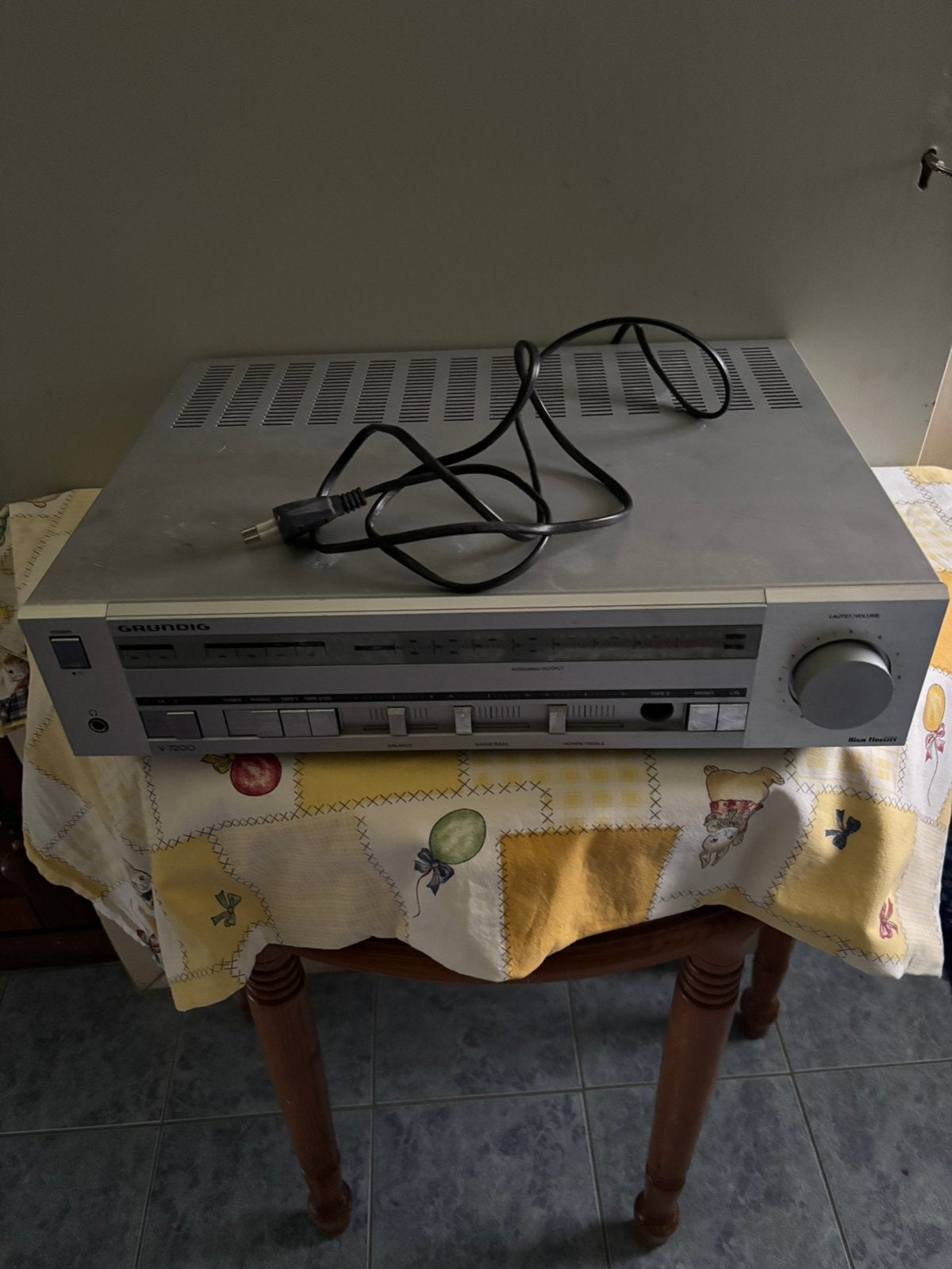 Grundig, Ophalen of Verzenden, Zo goed als nieuw