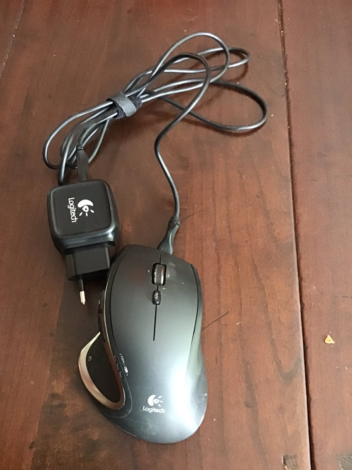 Logitech ergonomischer muis, Ophalen of Verzenden, Gebruikt