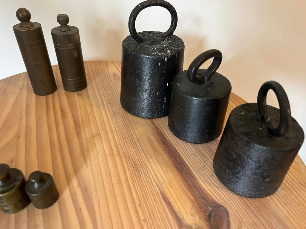 Antieke/vintage gewichtjes – messing & gietijzer, Ophalen of Verzenden