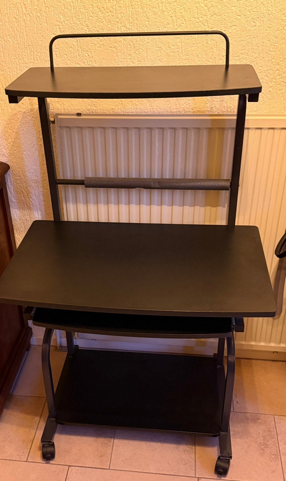 Bureau, Ophalen, Zo goed als nieuw, 70 tot 120 cm