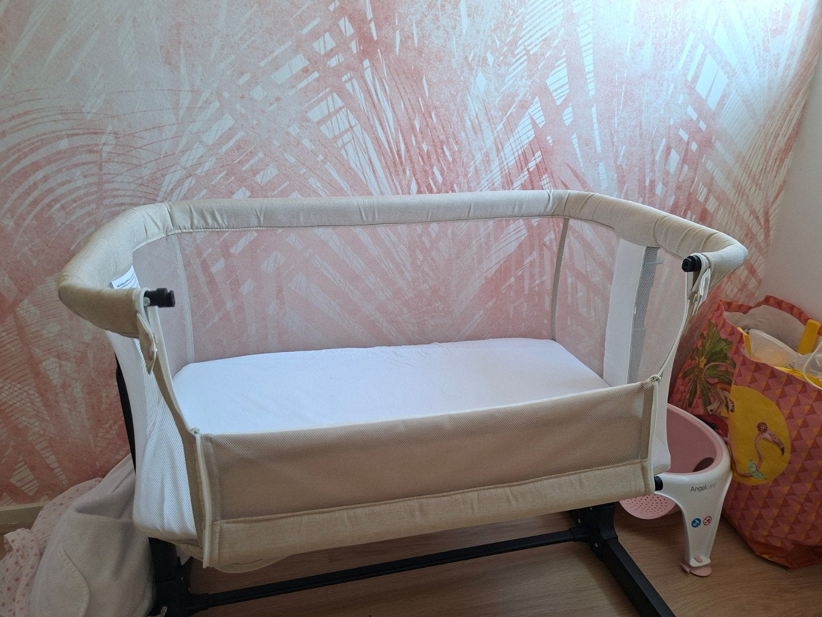 MamaLoes Noé Co-Sleeper Wieg aan Bed - Beige, Kinderen en Baby's, Ophalen of Verzenden, Wieg
