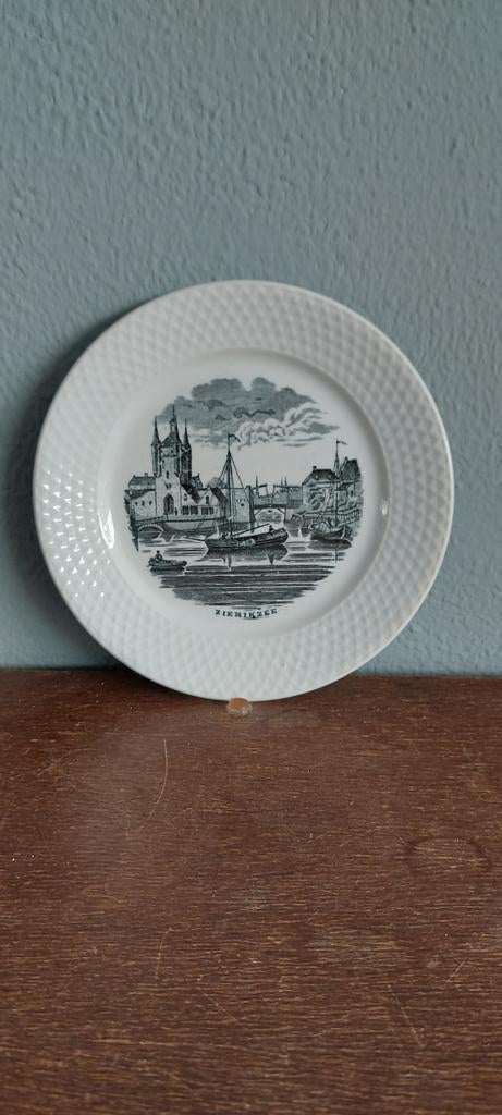 Bordje van regout met afbeelding zierikzee, Ophalen of Verzenden