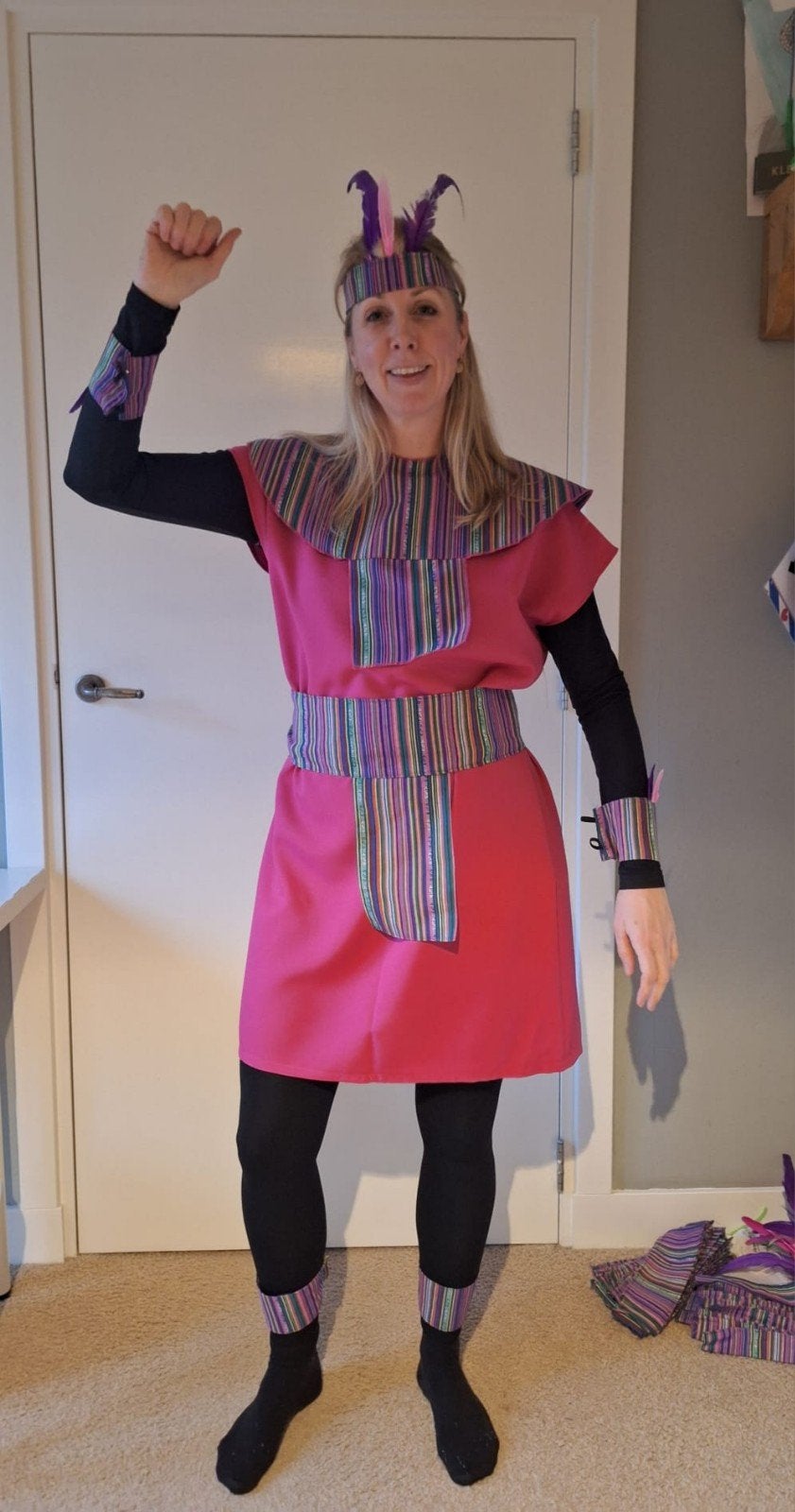Complete Loopgroep Azteken Indianen Thema Kleding Set, Ophalen of Verzenden, Zo goed als nieuw, Carnaval