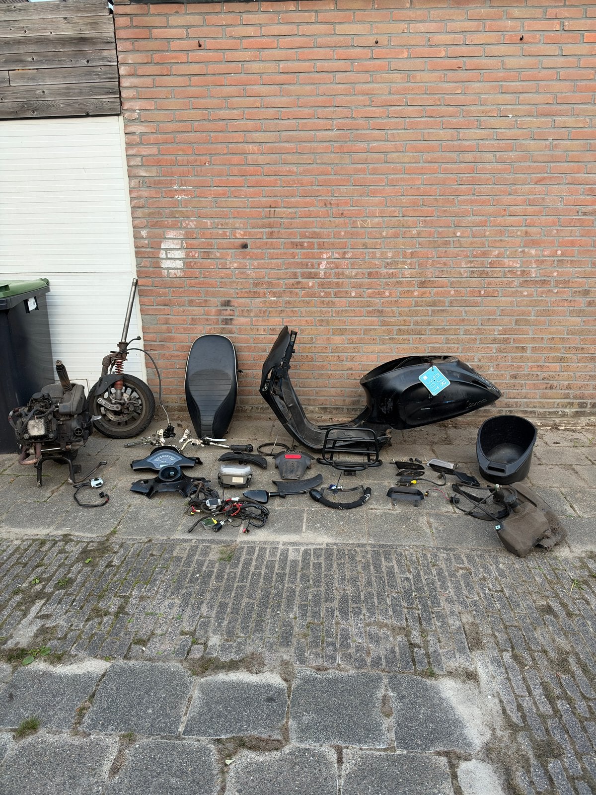 Vespa sprint primavera onderdelem snor frame 2017 zonder wok, Ophalen, Zo goed als nieuw, Benzine, Overige modellen
