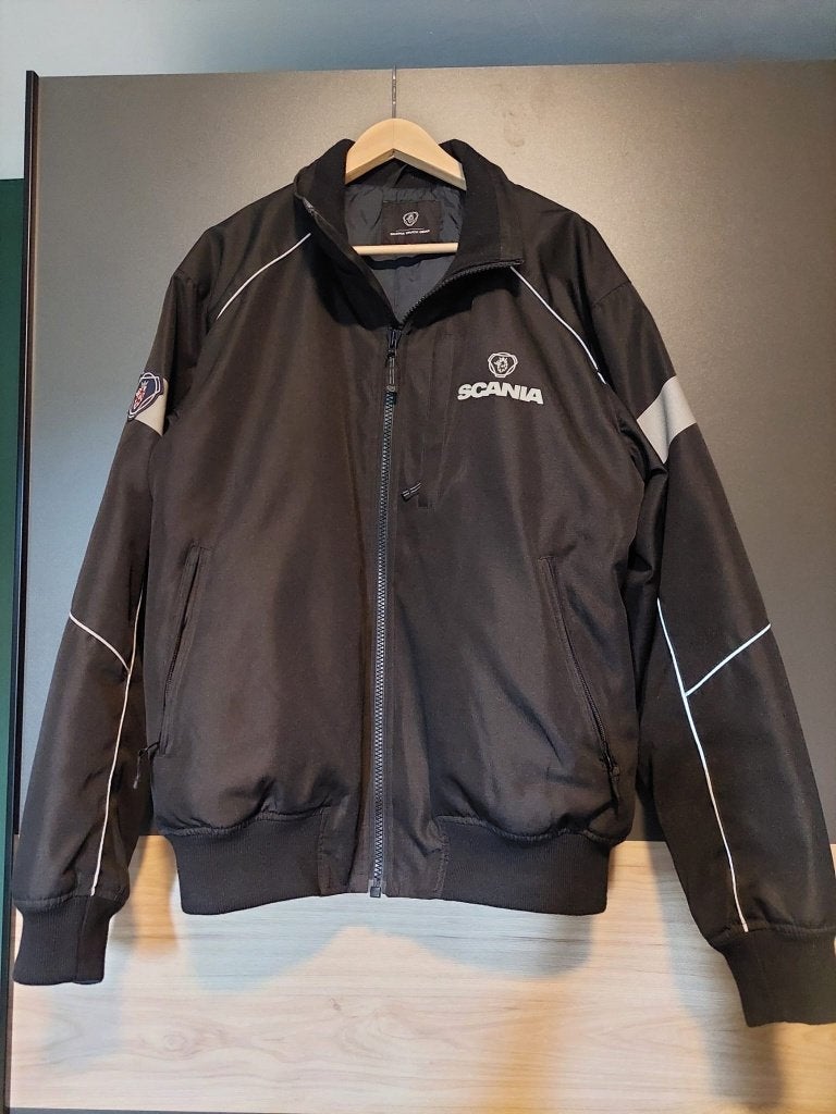 Scania Truck Gear Jas Maat L - Zwart, Ophalen, Maat 52/54 (L), Zwart, Gedragen