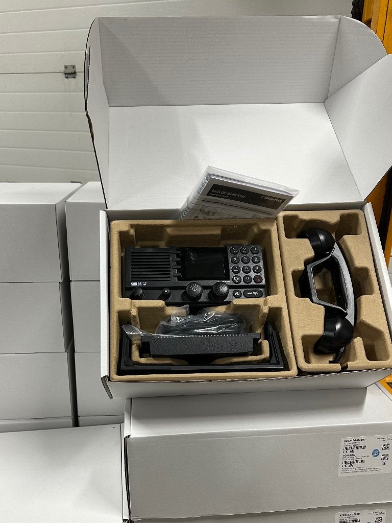 SAILOR 6248 VHF marifoon – nieuw uit voorraad, Ophalen of Verzenden, Nieuw, Communicatie