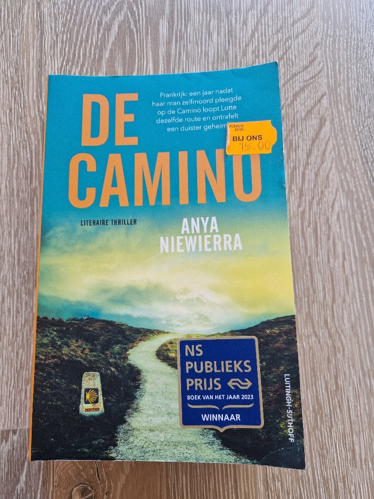 De Camino - Anya Niewierra (Literaire Thriller), Boeken, Thrillers, Ophalen of Verzenden, Zo goed als nieuw