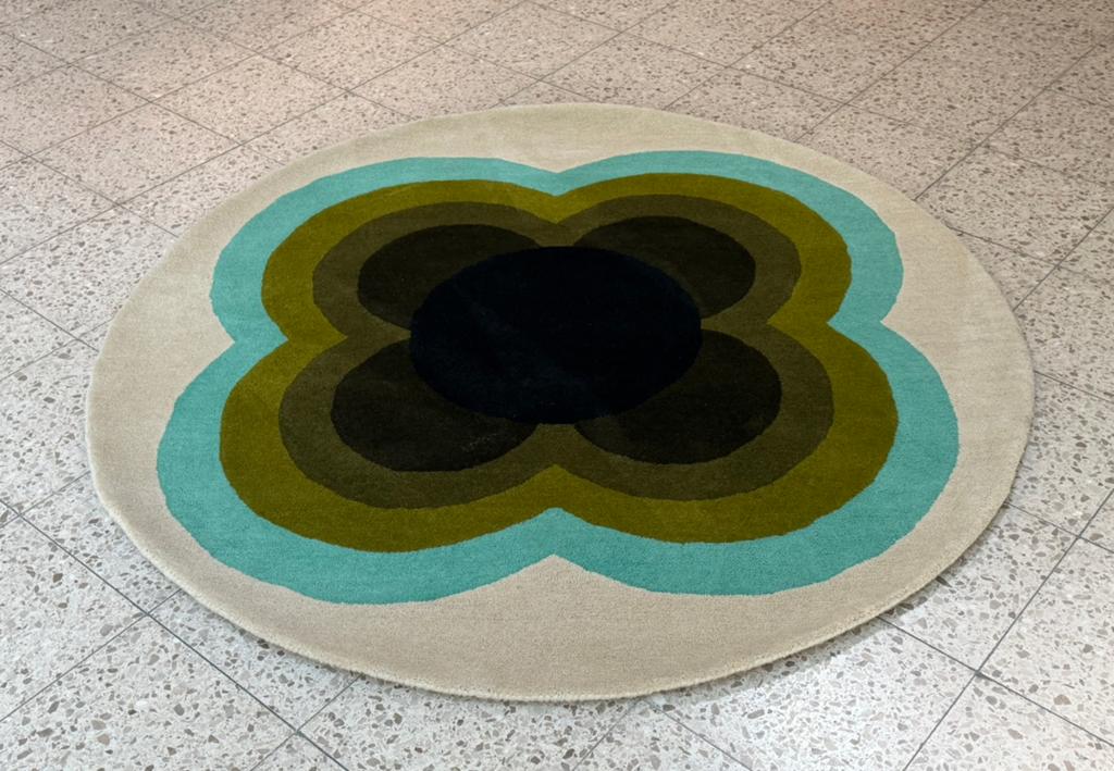 Brink en Campman tapijt Orla Kiely Sunflower Olive, Huis en Inrichting, Stoffering | Tapijten en Kleden, Ophalen, Nieuw, Rechthoekig