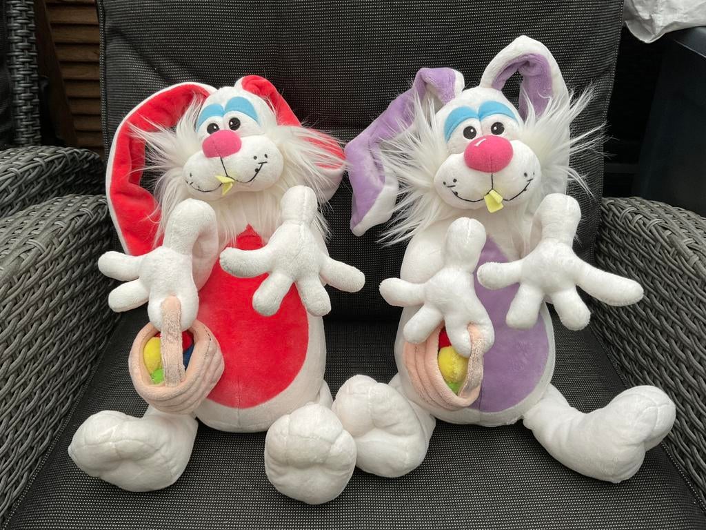 2 nieuwe zgan grote paashaas knuffels met paasmandjes, Ophalen, Nieuw