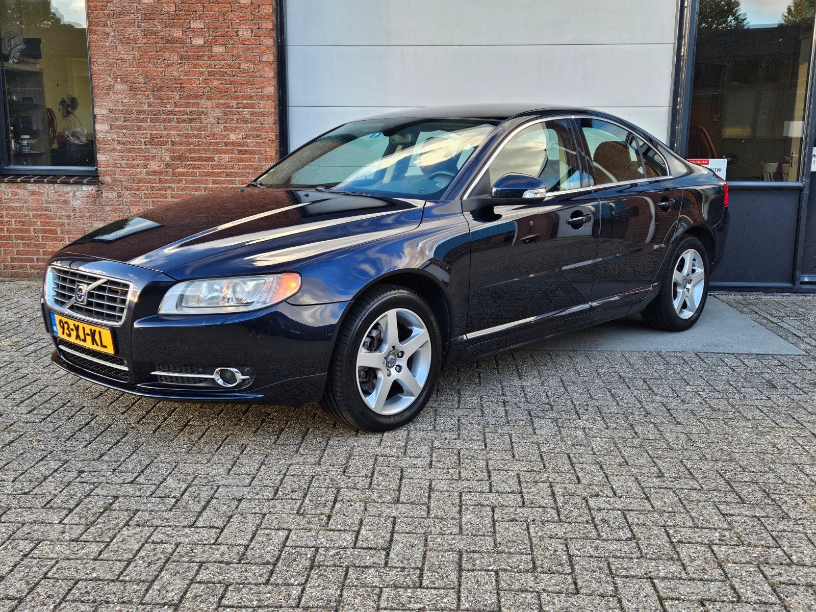 Volvo S80 3.2 AWD Summum 2007 GROOT ONDERHOUD NAP NIEUWE APK, Auto's, Automaat, 1800 kg, Zwart, Blauw