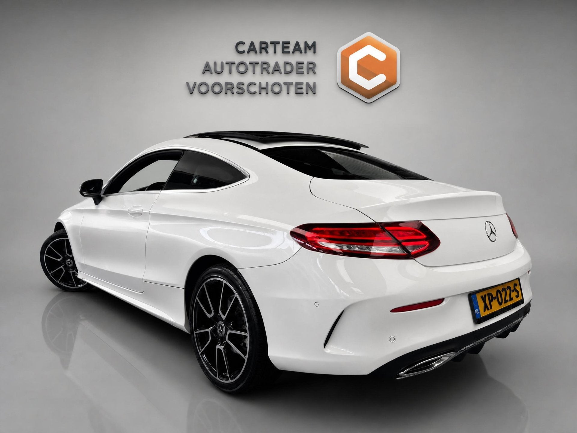 Mercedes-Benz C-klasse Coupé 180 Premium Plus Pack |Pano|, Automaat, 4 stoelen, Wit, 1595 cc