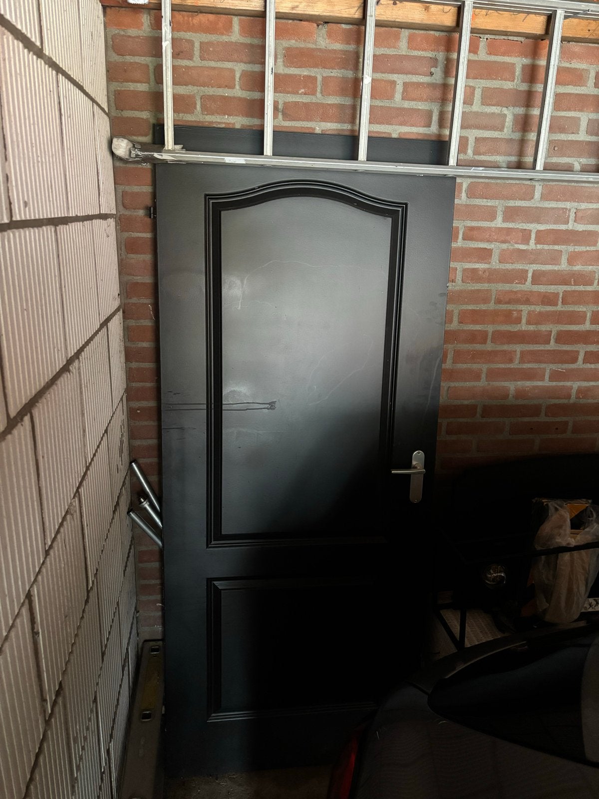 Zwarte binnendeur met klassiek paneeldesign, Ophalen, Gebruikt, 80 tot 100 cm, Binnendeur