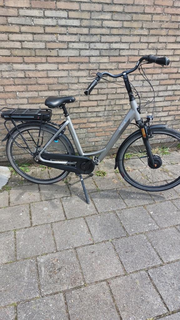 STELLA Electrische fiets zonder oplader, Fietsen en Brommers, Elektrische fietsen, Minder dan 30 km per accu, Gebruikt, 51 tot 55 cm