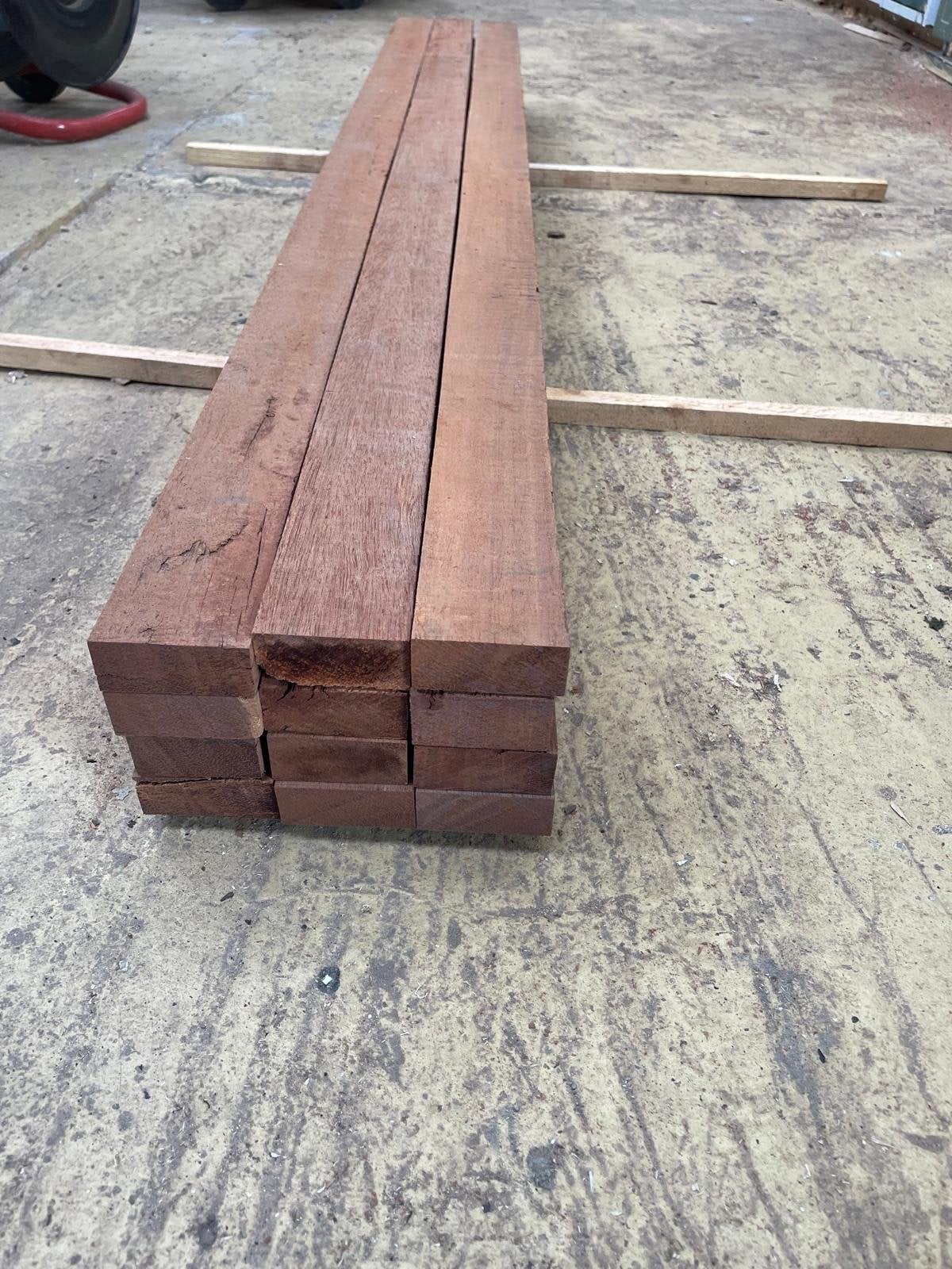 Hardhouten planken - 1860 mm lang, 70 mm breed, 30 mm dik, Ophalen, Zo goed als nieuw, Hardhout, 180 tot 250 cm