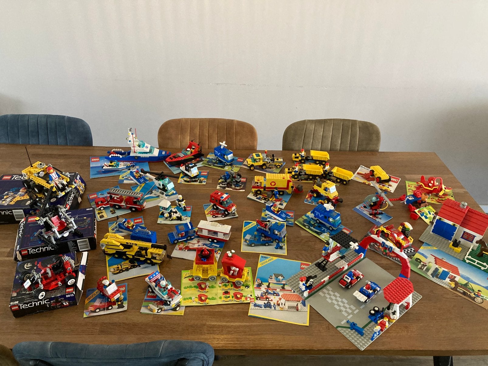 Een tafel vol Lego!, Kinderen en Baby's, Speelgoed | Duplo en Lego, Gebruikt, Overige thema's, Lego, Ophalen of Verzenden