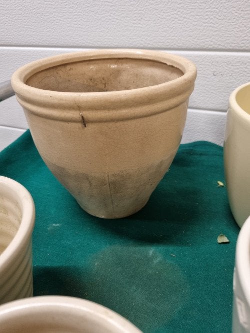 -	Bloempotten aardewerk creme kleurig verschillende, Ophalen of Verzenden, 'T Olde Gre-j, Info@toldegrej.nl, Endepoelstraat 20f Didam