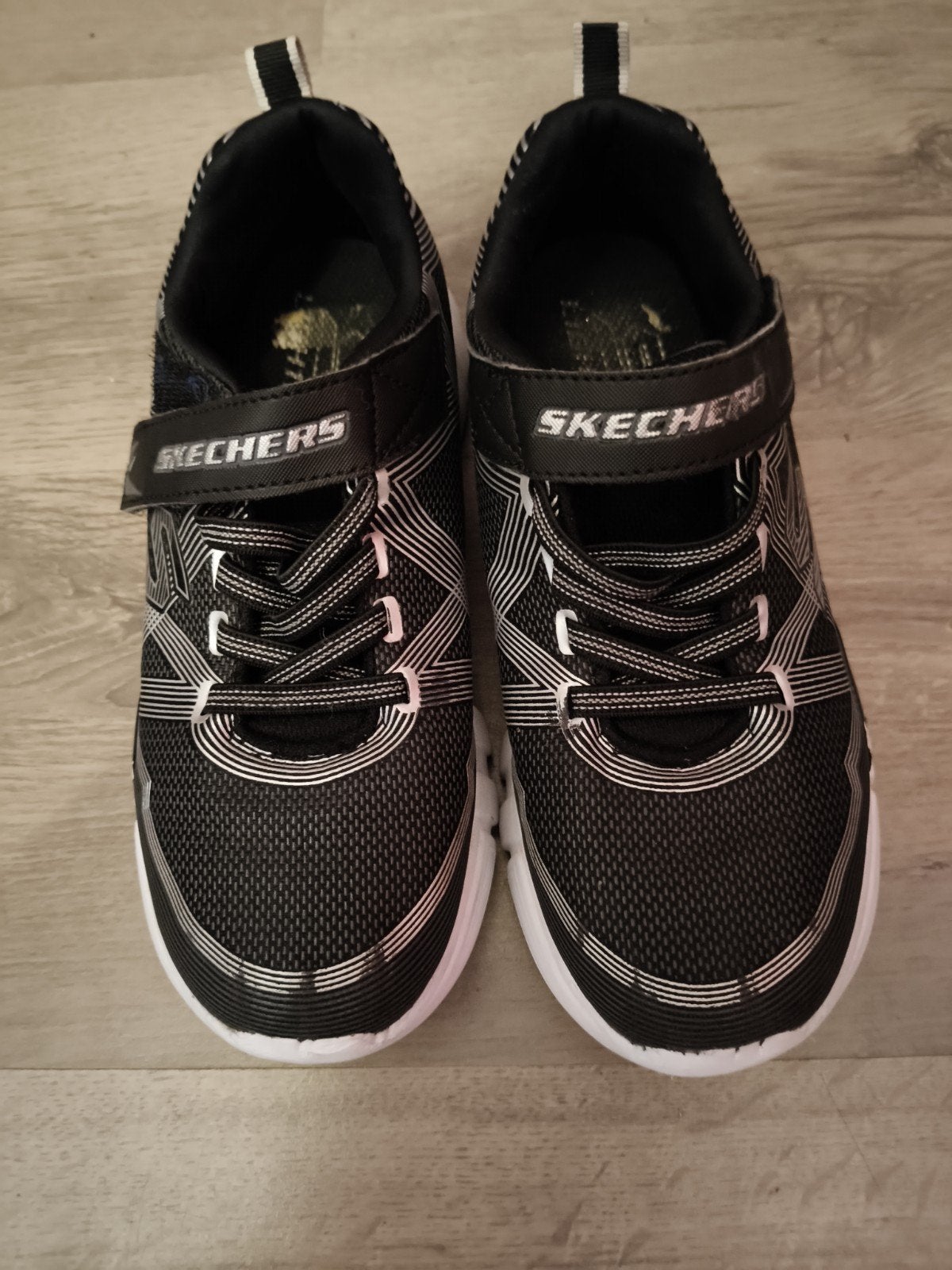 Skechers sportschoenen - Zo goed als nieuw, Ophalen, Zo goed als nieuw