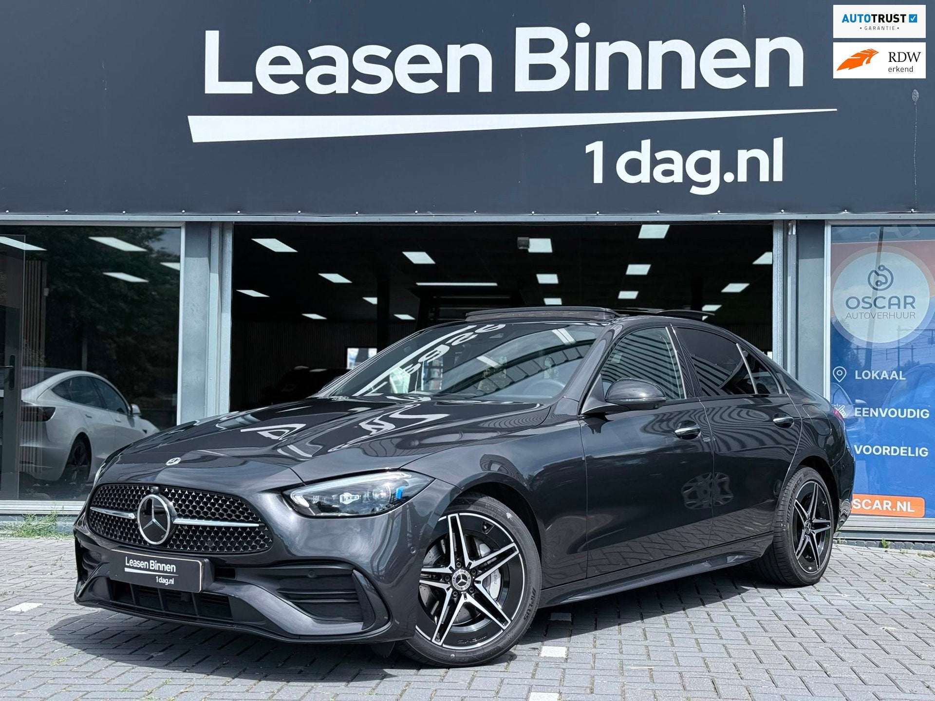 Mercedes-Benz C-klasse 300 e AMG MEMORY/PANO/360/HuD/SFEER, Auto's, Achterwielaandrijving, Gebruikt, 4 cilinders, 167 km/l
