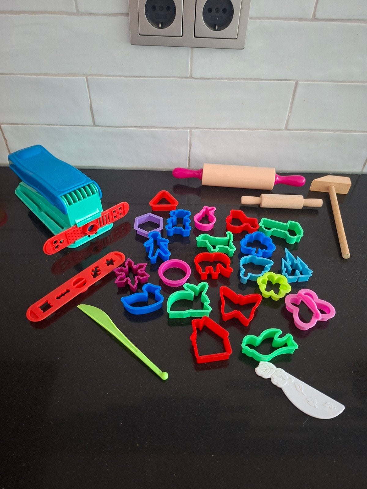 Play-Doh klei en uitsteekvormpjes set, Kinderen en Baby's, Speelgoed | Educatief en Creatief, Ophalen of Verzenden, Zo goed als nieuw
