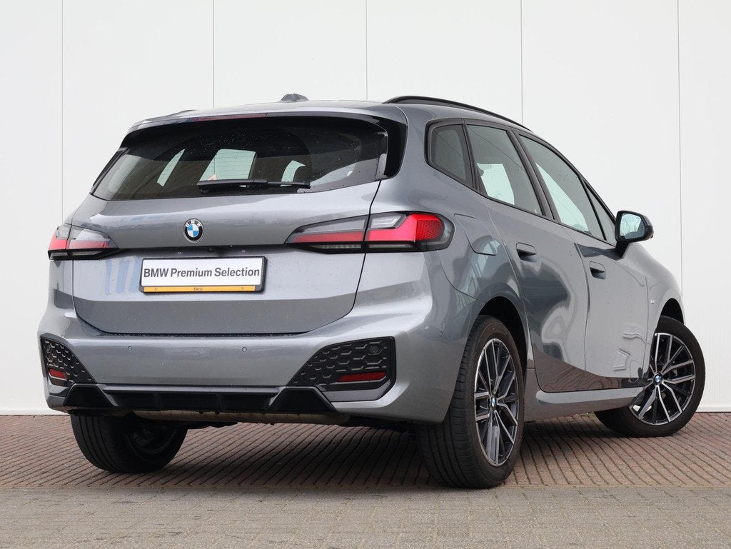 BMW 2 Serie Active Tourer 218i / M-Sportpakket / Pano Dak /, Auto's, BMW, 136 pk, Gebruikt, Met garantie (alle), 1445 kg