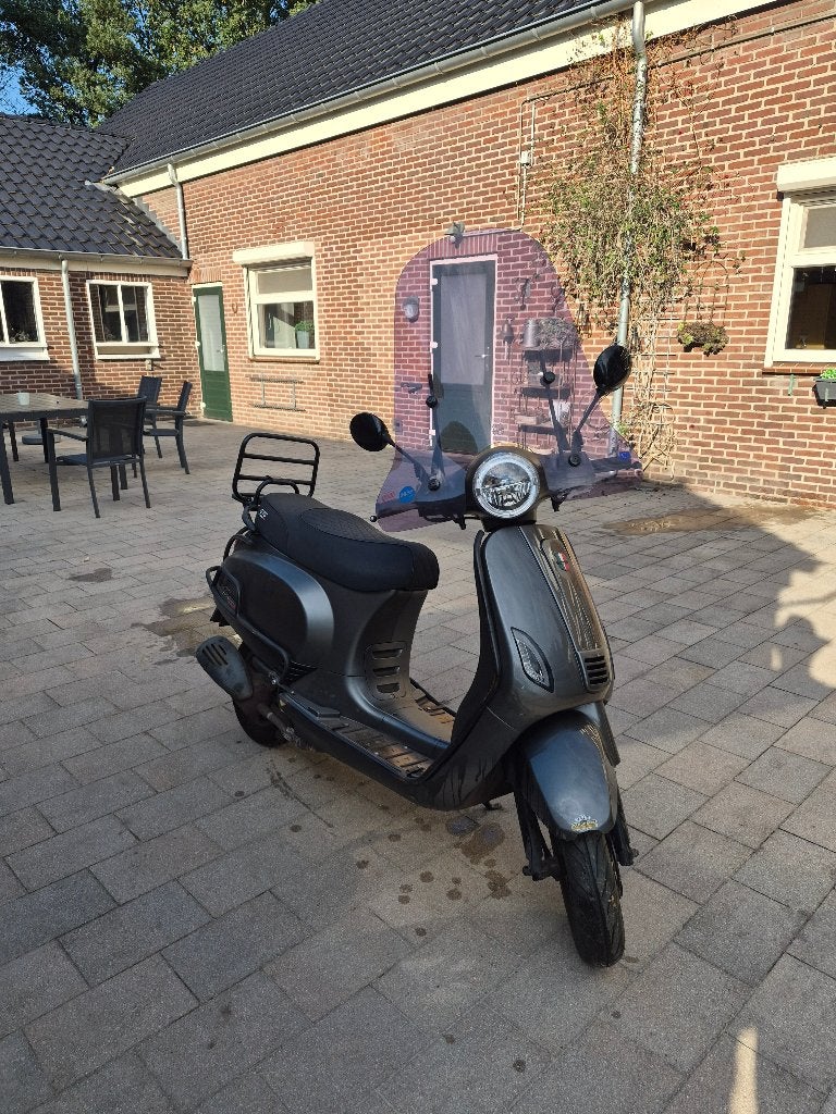 Tk. Mooie scooter, Ophalen, Gebruikt, Overige modellen, Maximaal 45 km/u