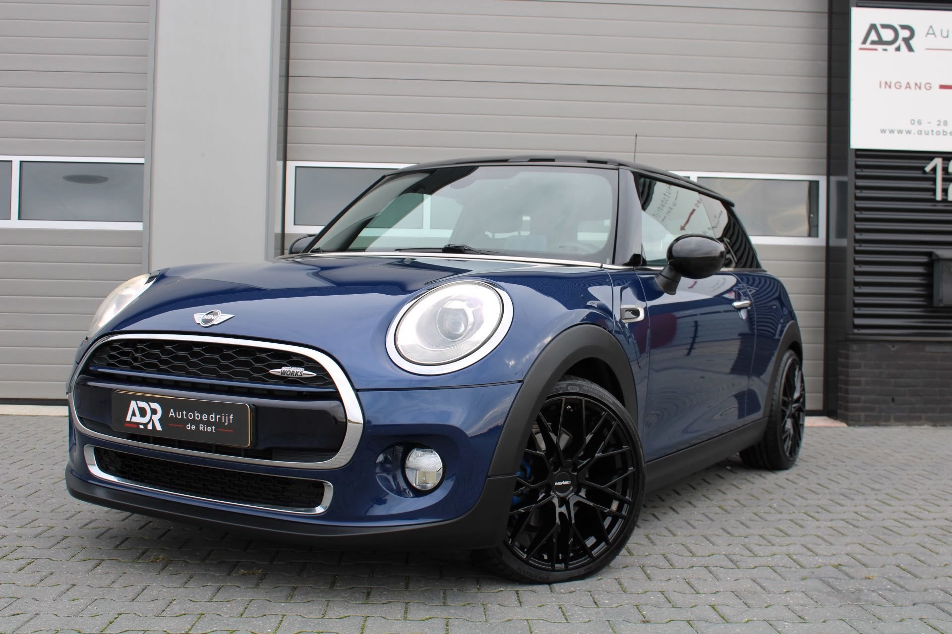 Mini 3-Deurs 1.5 Cooper|JOHN WORKS|XENON|HEADUP|NAVI|ALCANTA, Voorwielaandrijving, 136 pk, Gebruikt, Euro 6