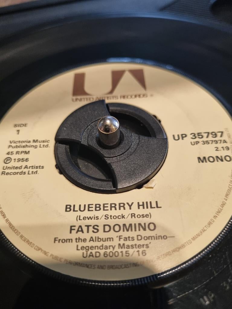 Fats Domino - Blueberry Hill / Walkin' to New Orleans, Cd's en Dvd's, Vinyl Singles, Gebruikt, 7 inch, Single, Ophalen of Verzenden
