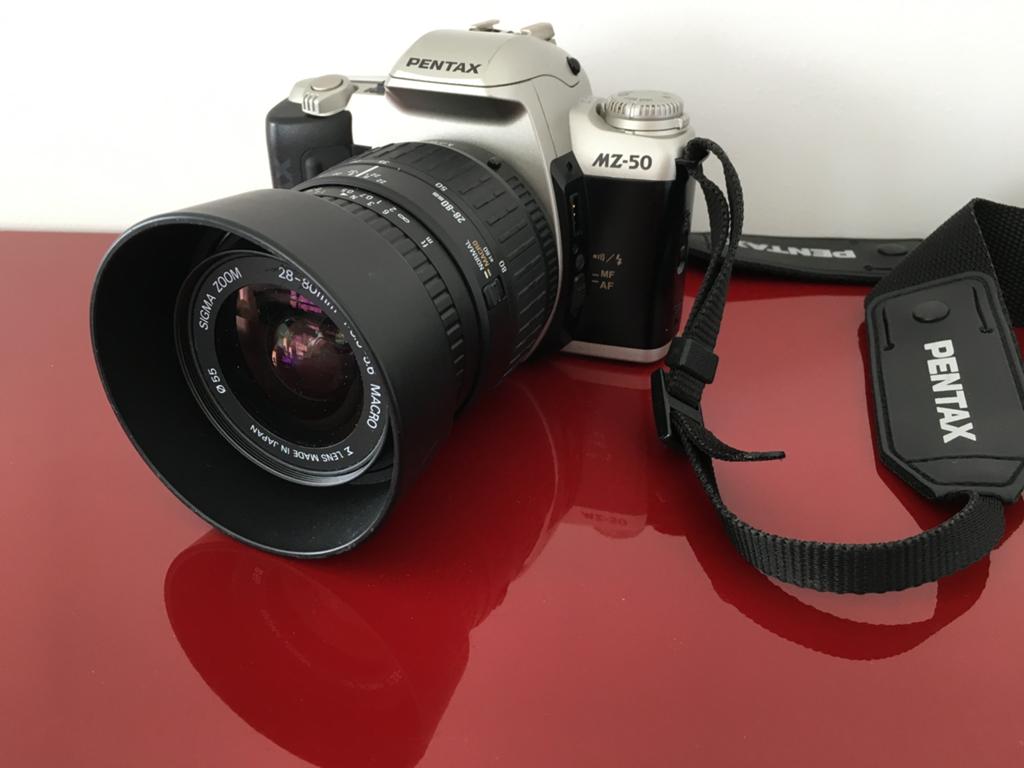 Pentax MZ-50 spiegelreflex camera met Sigma Zoom lens, Audio, Tv en Foto, Fotocamera's Analoog, Ophalen of Verzenden, Gebruikt