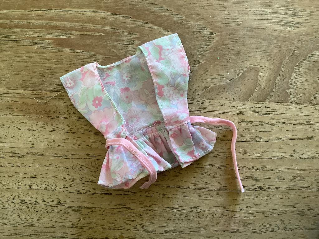 Barbie top, Ophalen of Verzenden, Gebruikt, Kleertjes
