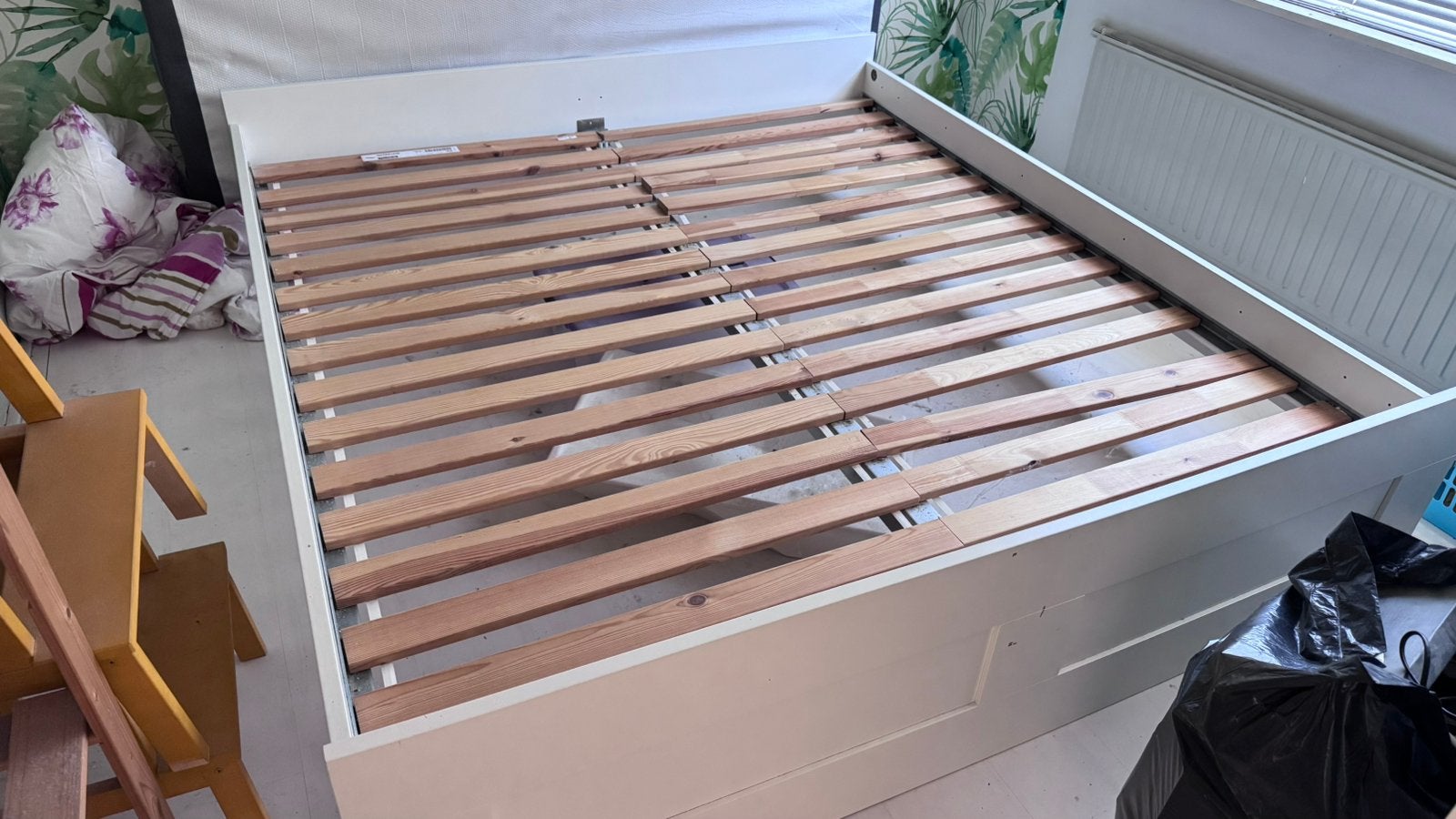 Ikea bed Malm 180x200 incl lattenbodem, Wit, Tweepersoons, Ophalen of Verzenden, Zo goed als nieuw