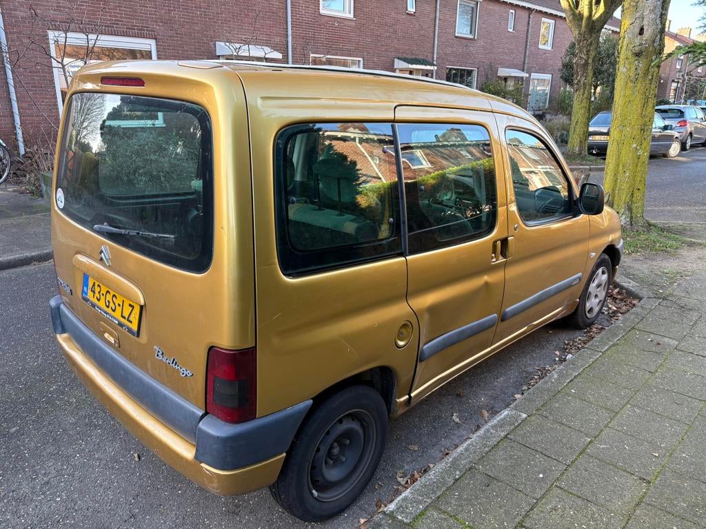 Citroën Berlingo 1.4 I Multispace 2001 Geel, Auto's, Citroën, Voorwielaandrijving, 4 cilinders, 49 €/maand, Berlingo