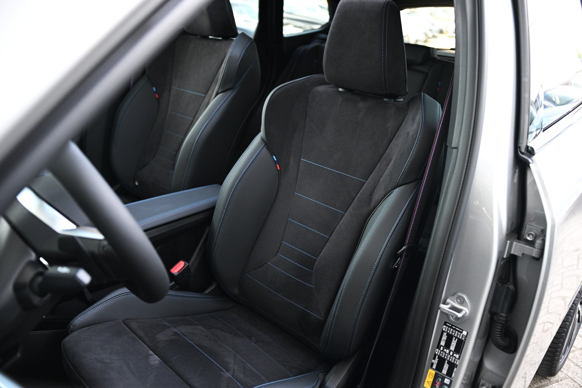 BMW X1 xDrive25e M Sport Automaat / Panoramadak / Trekhaak /, Auto's, BMW, 136 pk, Met garantie (alle), Stoelverwarming, Bedrijf
