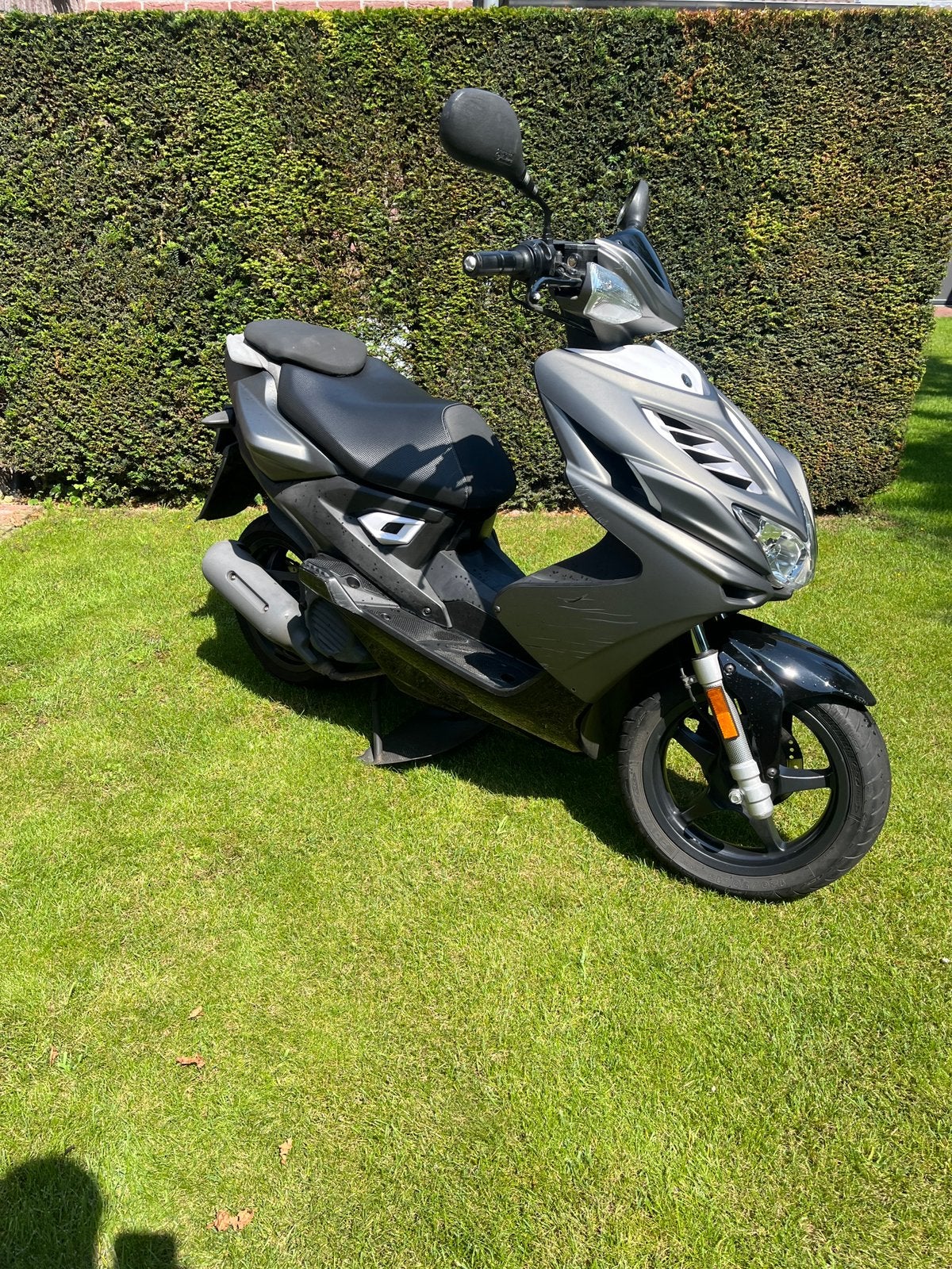 Yamaha Aerox Scooter - Goed Onderhouden, Fietsen en Brommers, Scooters | Yamaha, Ophalen, Gebruikt, Aerox, Maximaal 45 km/u
