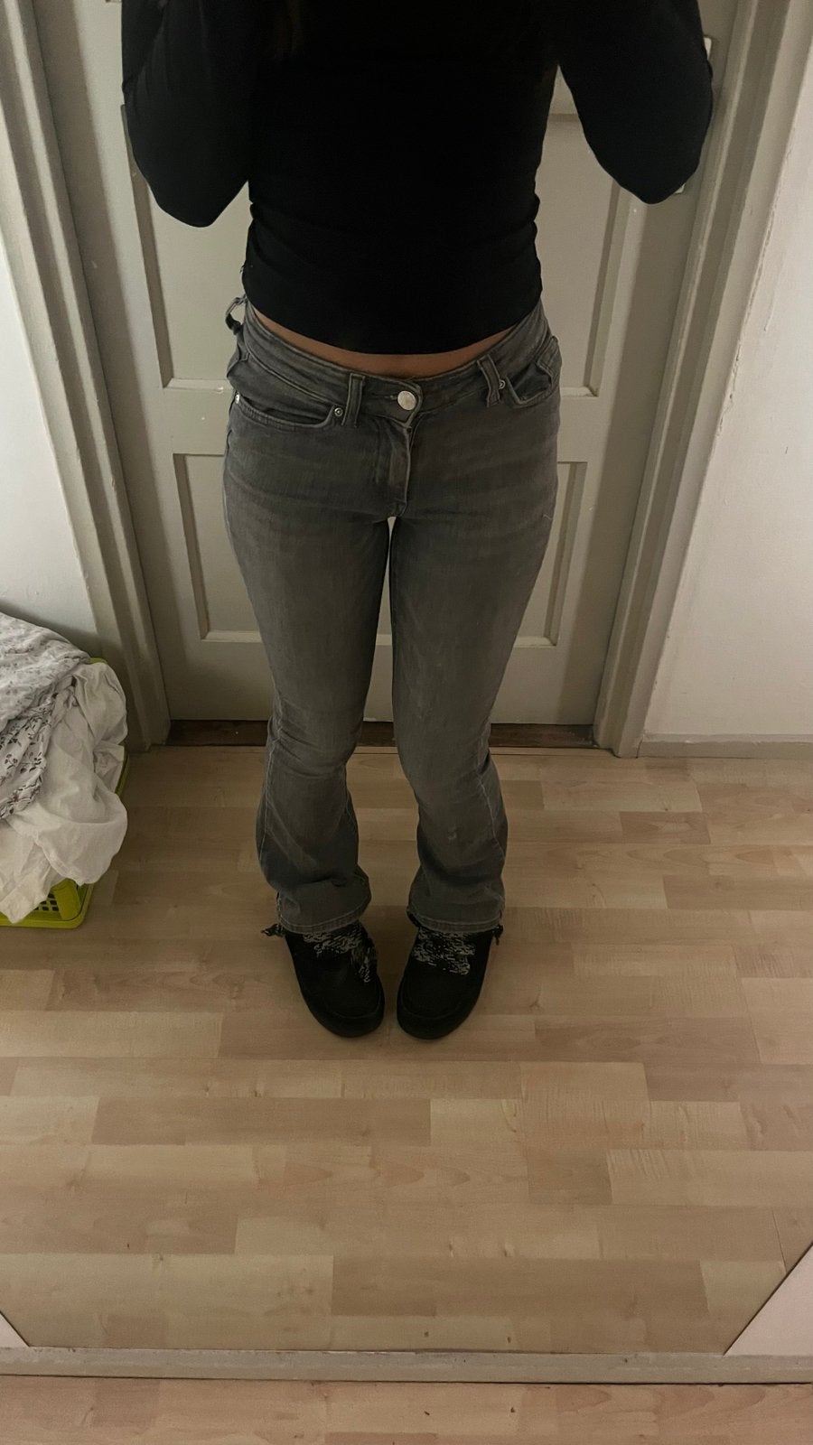 Only grijze flared jeans - Maat XS/30, Ophalen of Verzenden, Gedragen, Grijs, W27 (confectie 34) of kleiner