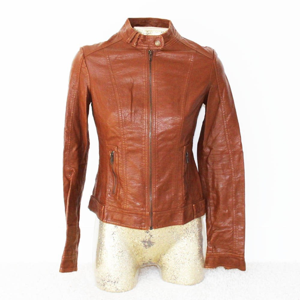 Mooi Leather Look Pimkie Jasje (Maat 34) - 29 € 35,-, Bruin, Nieuw, Ophalen of Verzenden, Pimkie