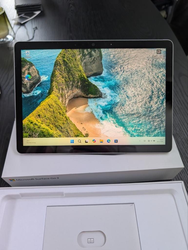 Microsoft Surface Go 3 - Pentium Gold, 4GB RAM, 64GB SSD, Computers en Software, Windows Tablets, 10 inch, Uitbreidbaar geheugen