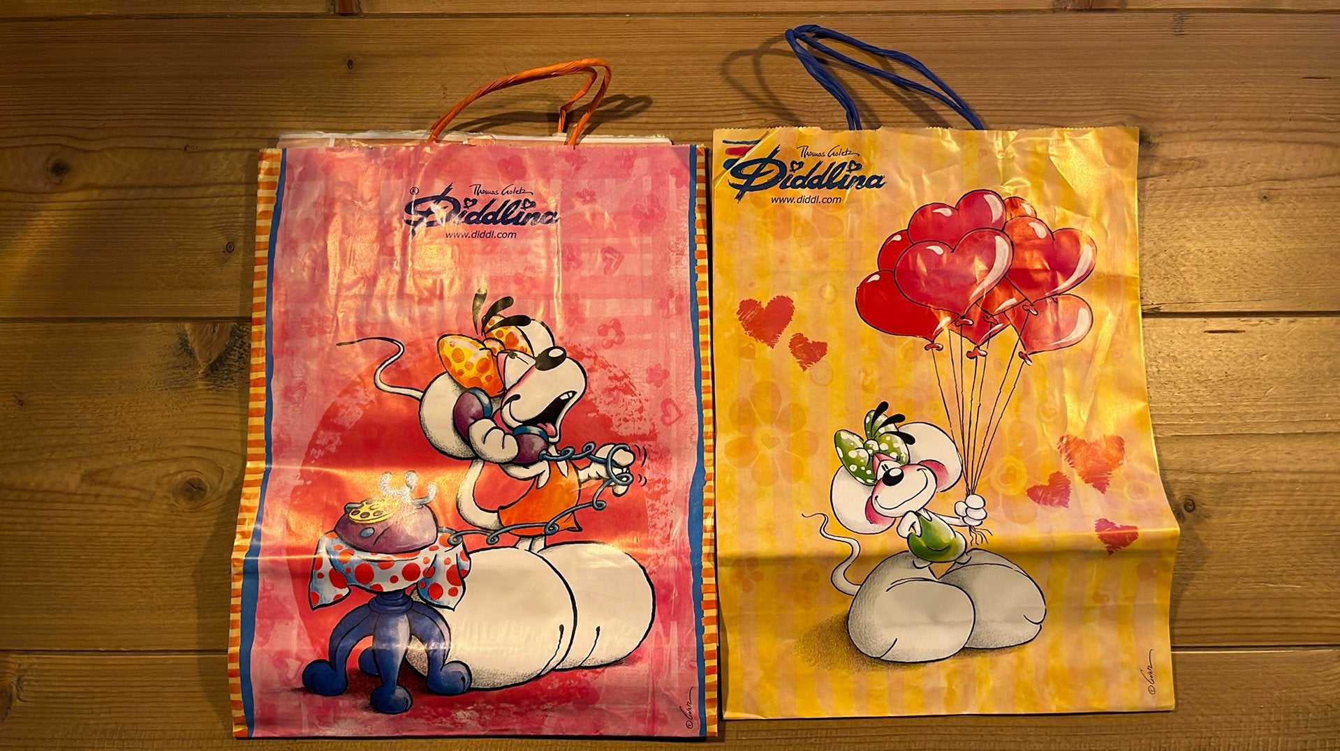 2 grote papieren Diddl tassen en 3 papieren zakjes, Ophalen of Verzenden, Diddl, Zo goed als nieuw, Papier, Kaart of Schrift