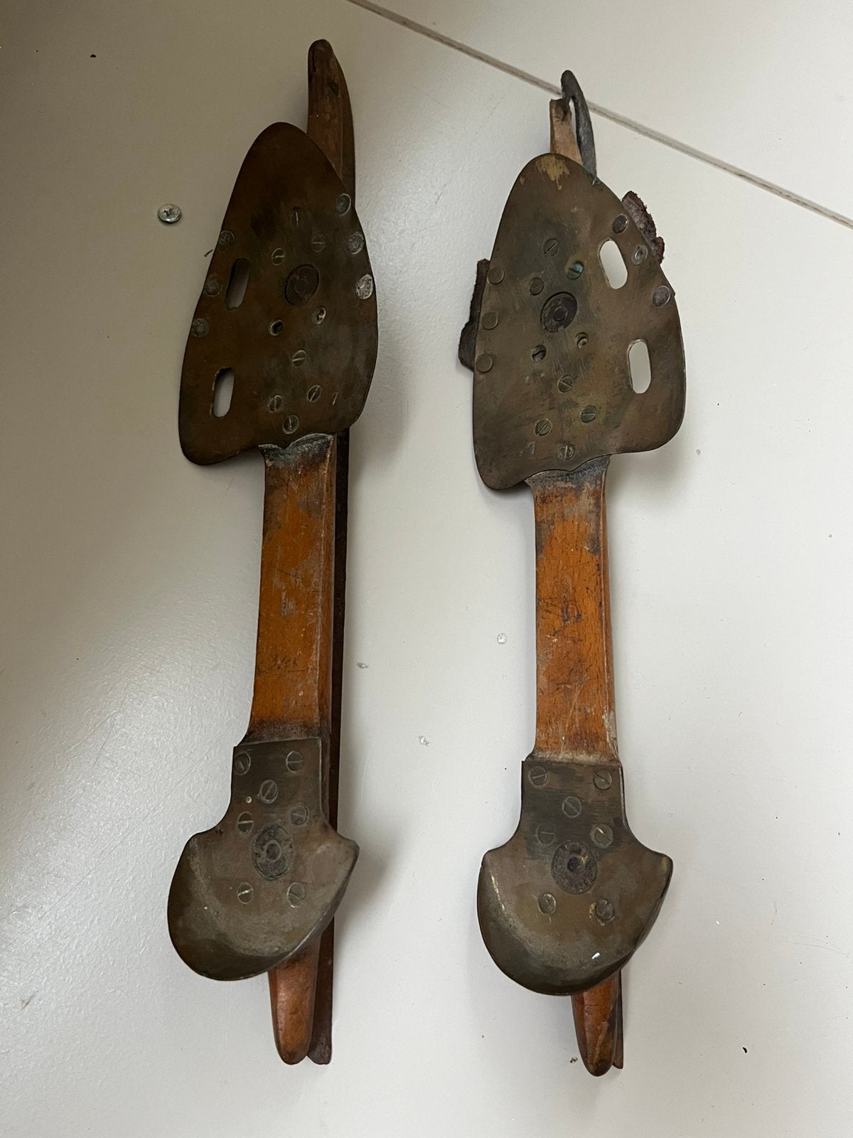 Antieke Friese doorlopers, Ophalen