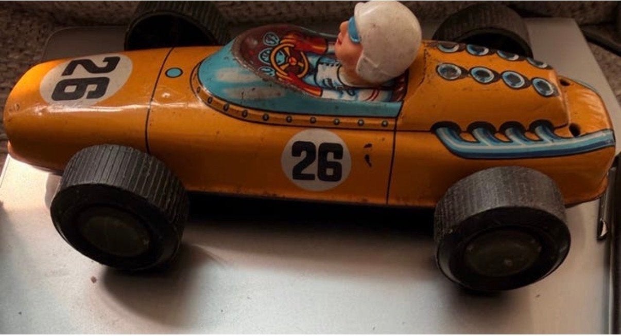 Vintage blikken raceauto met coureur - nummer 26, Verzenden, Gebruikt