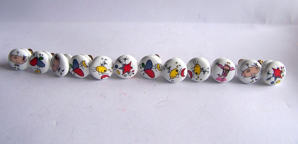 Set v. 12 beschilderde porseleinen knoppen/handgrepen. Izgs., Minder dan 90 cm, Minder dan 75 cm, Ophalen of Verzenden, Zo goed als nieuw