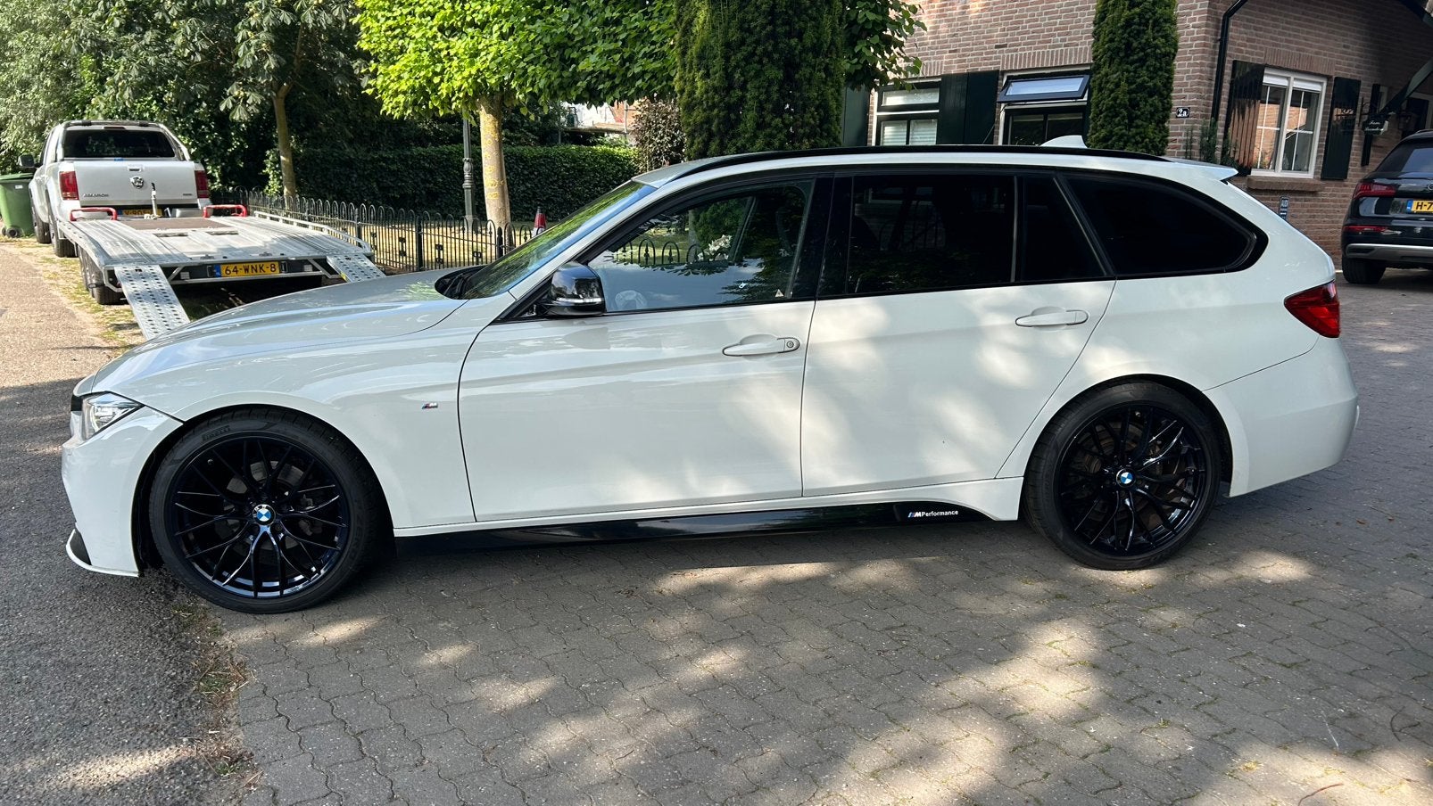 320i 2015 met lichte voorschade automaat, Ophalen of Verzenden, Benzine, Overige carrosserieën