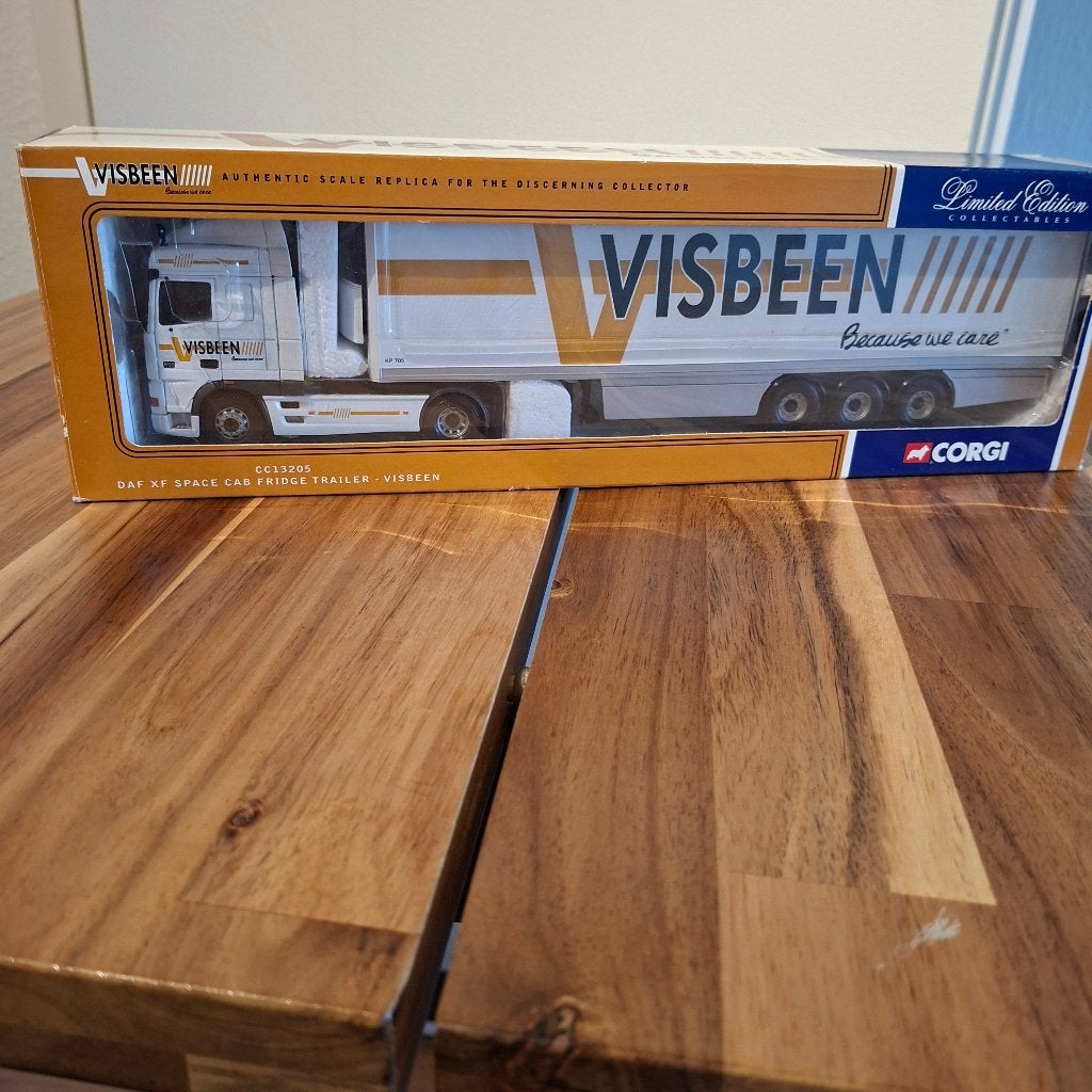Corgi DAF XF Space Cab Fridge Trailer VISBEEN echt wit ., Verzenden, Nieuw, Bus of Vrachtwagen, Corgi