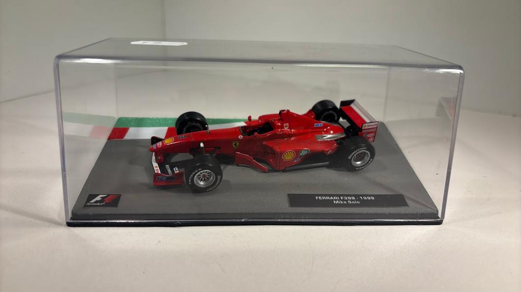 F1 ferrari f399 mike salo 1999 atlas 1.43, Overige merken, Auto, Ophalen of Verzenden, A