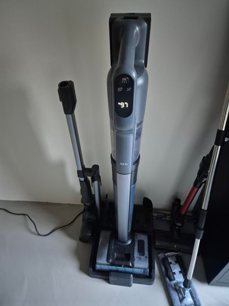AEG AW82U2DG steelstofzuiger, Witgoed en Apparatuur, Stofzuigers, Ophalen
