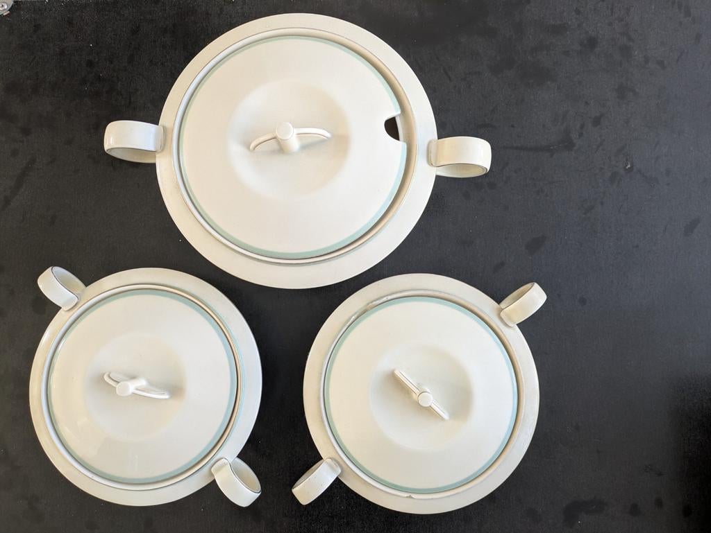 Drie crèmekleurige schalen met deksel, Antiek en Kunst, Antiek | Servies los, Ophalen