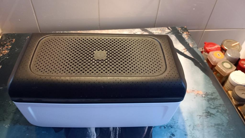 Tupperware Brooddoos met Ventilatie OPHALEN UIT SLOCHTEREN!!, Ophalen, Gebruikt, Wit, Bus of Trommel