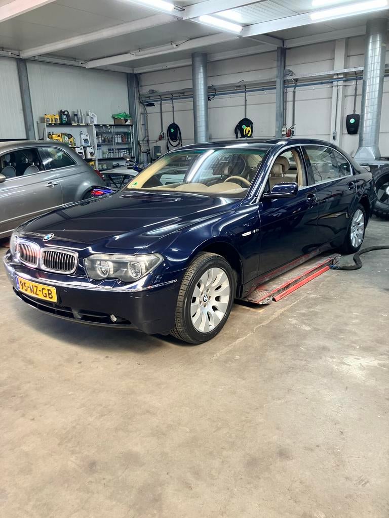 BMW 7-Serie 6.0 I 760 V12 Lang AUT 2004 PROJECT, Automaat, Achterwielaandrijving, 12 cilinders, 5972 cc