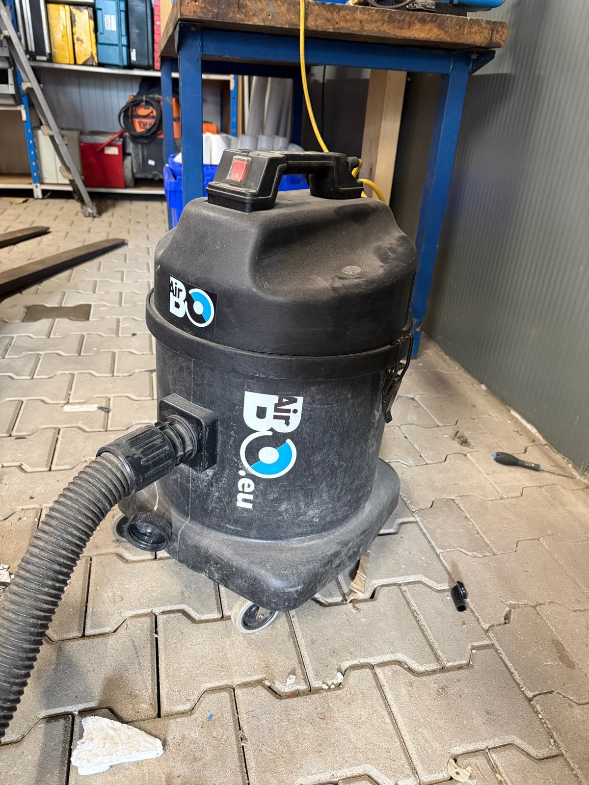 Numatic NDD570 Industriële Stofzuiger - 2000W, Ophalen, Inclusief accessoires, Gebruikt, Numatic